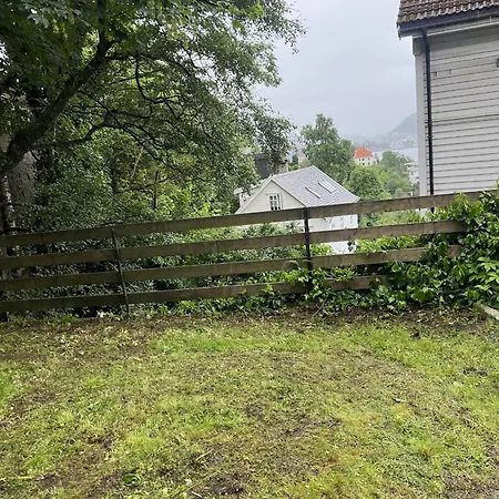 Kroken Self Catering With Free Parking Bergen